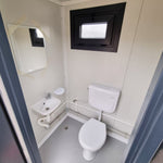 Sanitärcontainer - WC mit Waschbecken und Pissoir Anthrazit